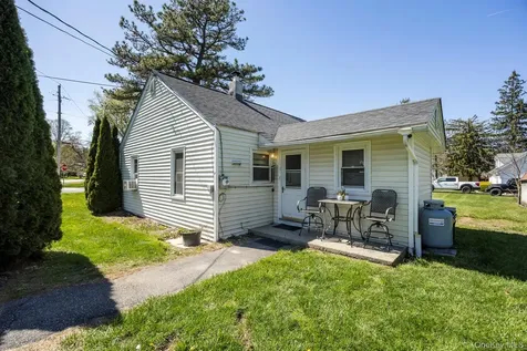 17 Plymouth Rock Road Dover Plains NY 12522