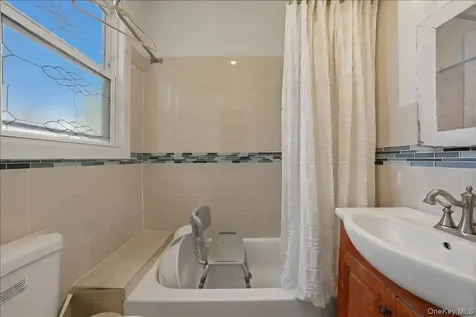 460 S 1st Avenue Mount Vernon NY 10550
