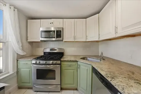 460 S 1st Avenue Mount Vernon NY 10550