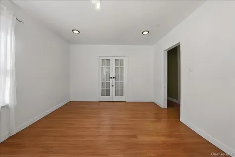 460 S 1st Avenue Mount Vernon NY 10550