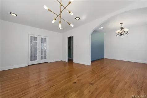 460 S 1st Avenue Mount Vernon NY 10550