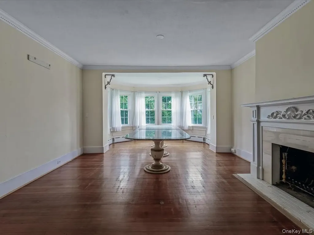 44 Arbor Place Glen Cove NY 11542