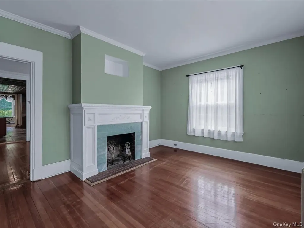 44 Arbor Place Glen Cove NY 11542