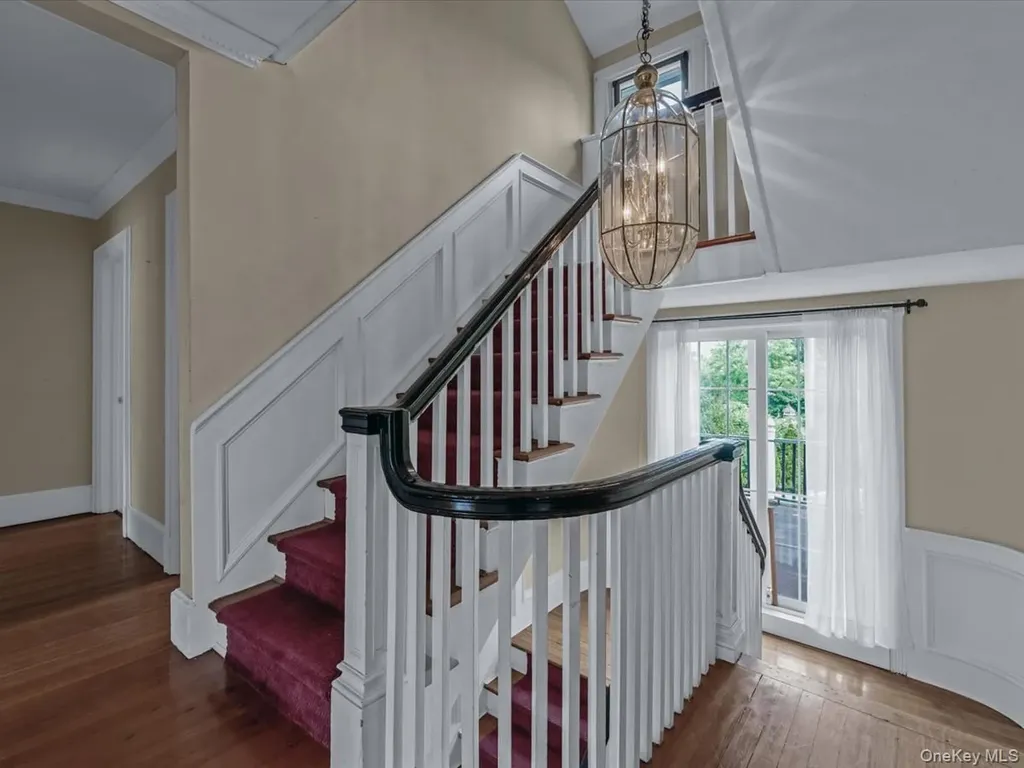 44 Arbor Place Glen Cove NY 11542