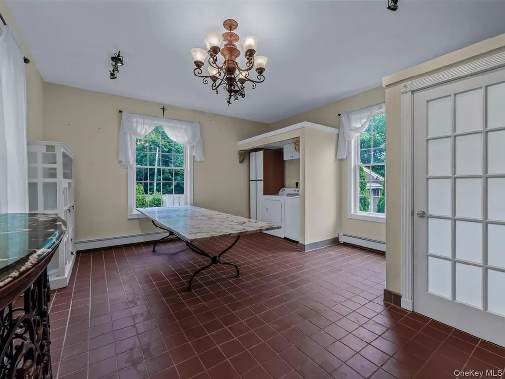 44 Arbor Place Glen Cove NY 11542