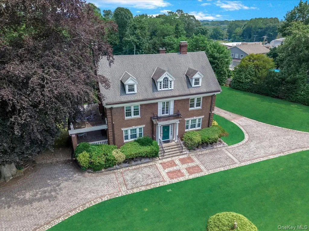 44 Arbor Place Glen Cove NY 11542