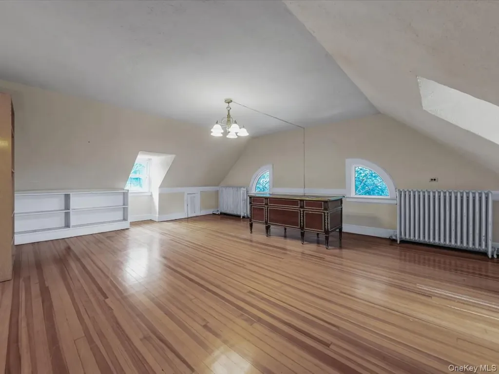 44 Arbor Place Glen Cove NY 11542