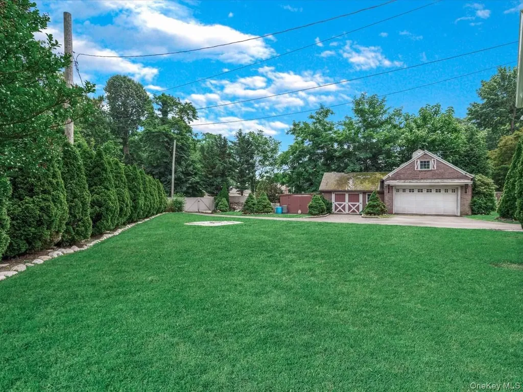 44 Arbor Place Glen Cove NY 11542
