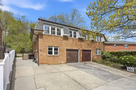 6933 Little Neck Parkway Glen Oaks NY 11004