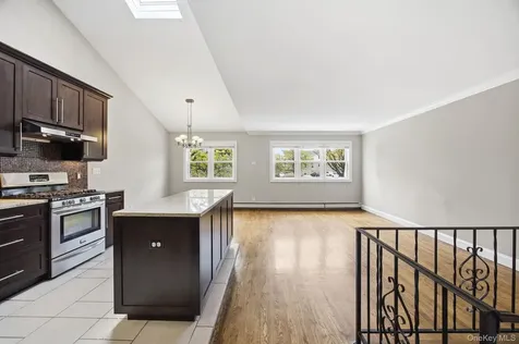 6933 Little Neck Parkway Glen Oaks NY 11004