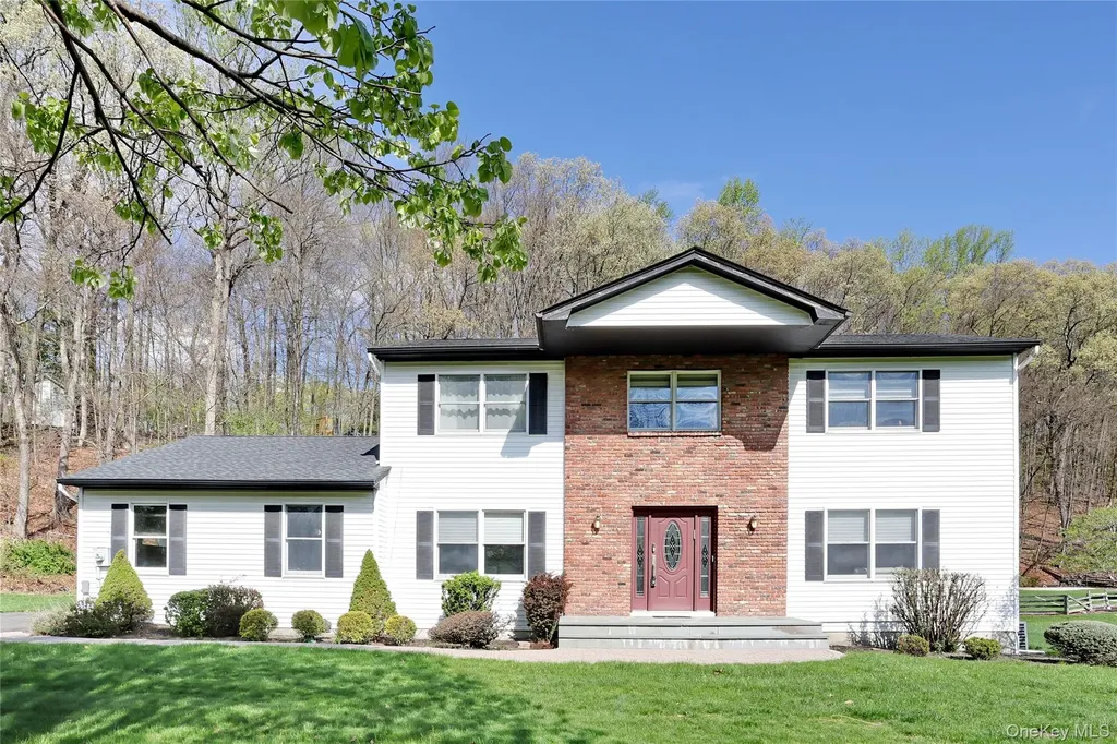 24 Park Avenue Monsey NY 10952