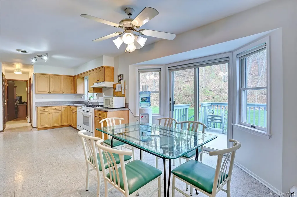 24 Park Avenue Monsey NY 10952