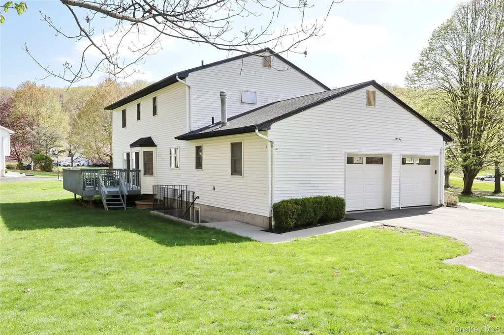 24 Park Avenue Monsey NY 10952