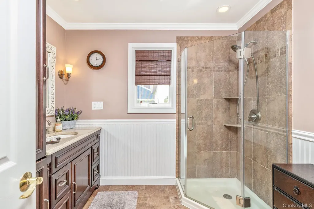268 7th Avenue Saint James NY 11780