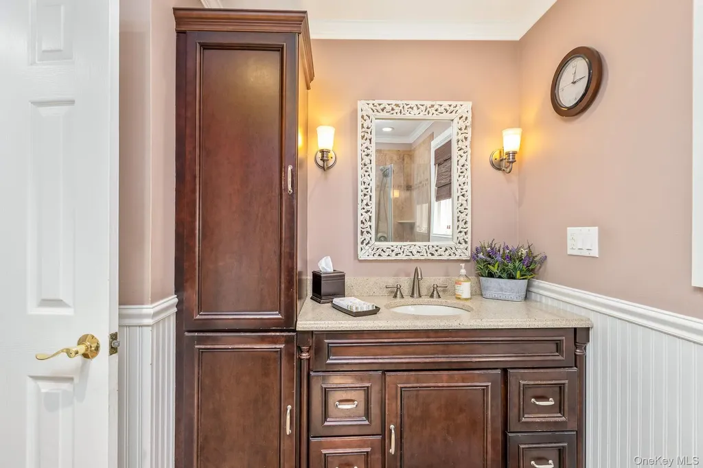 268 7th Avenue Saint James NY 11780