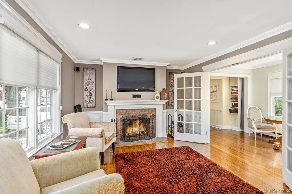268 7th Avenue Saint James NY 11780