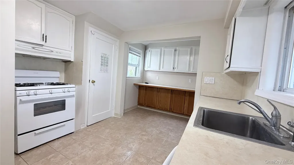 40 Greenvale Circle White Plains NY 10607
