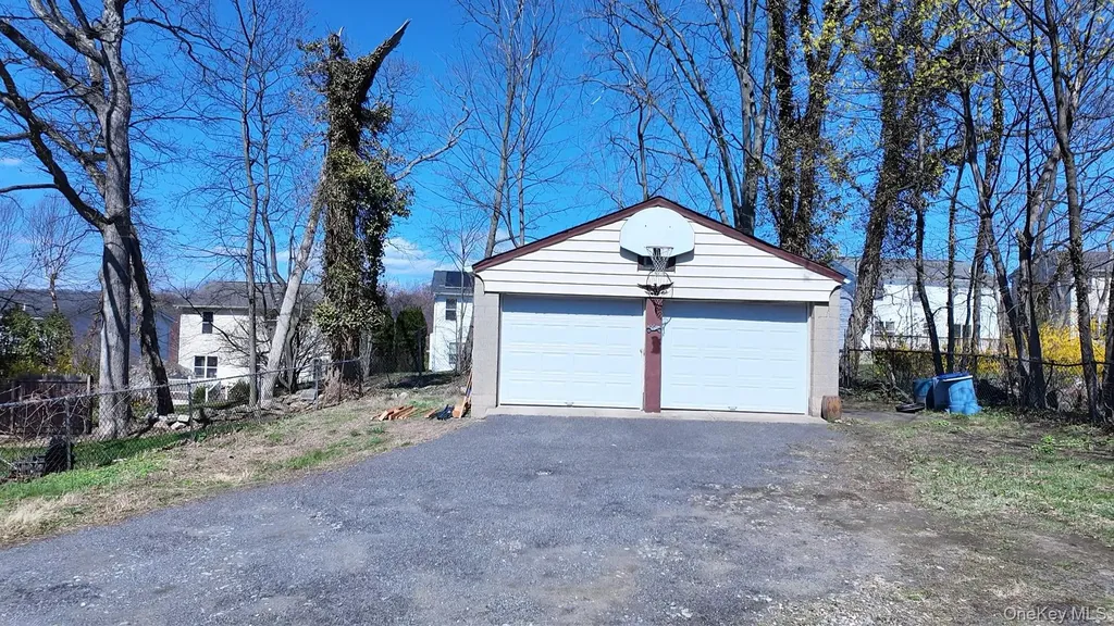 40 Greenvale Circle White Plains NY 10607