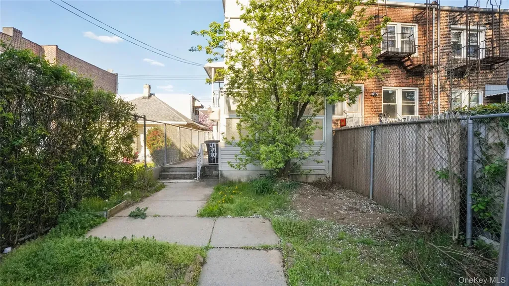 514 E 53rd Street Brooklyn NY 11203