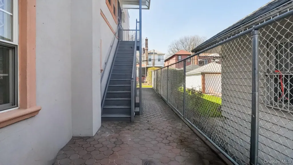 514 E 53rd Street Brooklyn NY 11203
