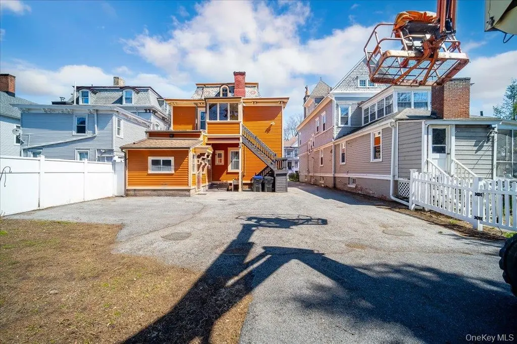 25 Balding Avenue Poughkeepsie NY 12601