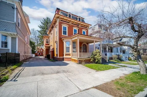 25 Balding Avenue Poughkeepsie NY 12601