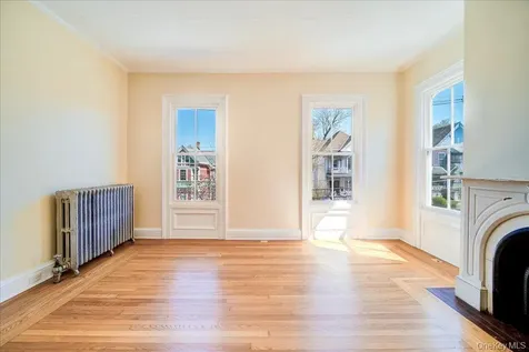 25 Balding Avenue Poughkeepsie NY 12601