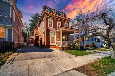 25 Balding Avenue Poughkeepsie NY 12601