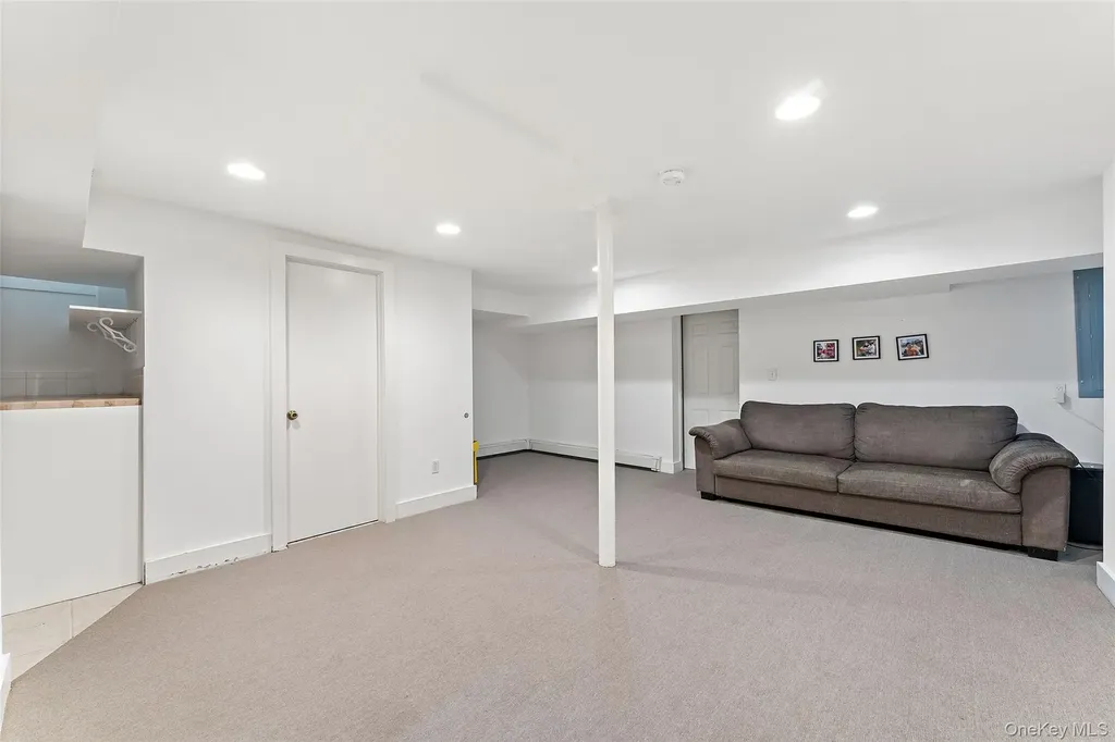 1408 Shelbourne Avenue Mamaroneck NY 10543