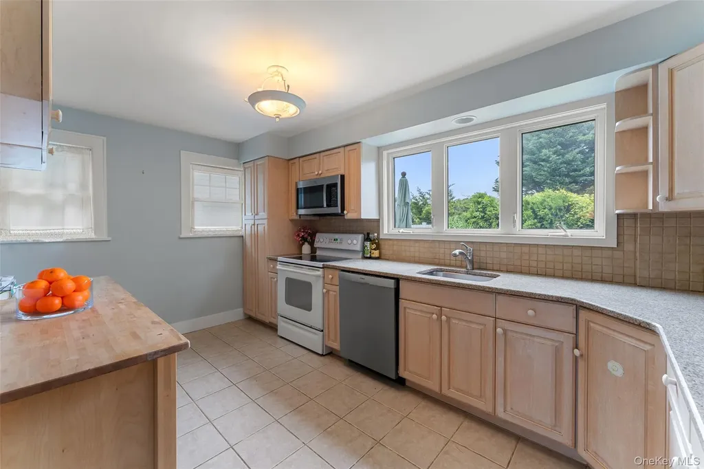 1408 Shelbourne Avenue Mamaroneck NY 10543