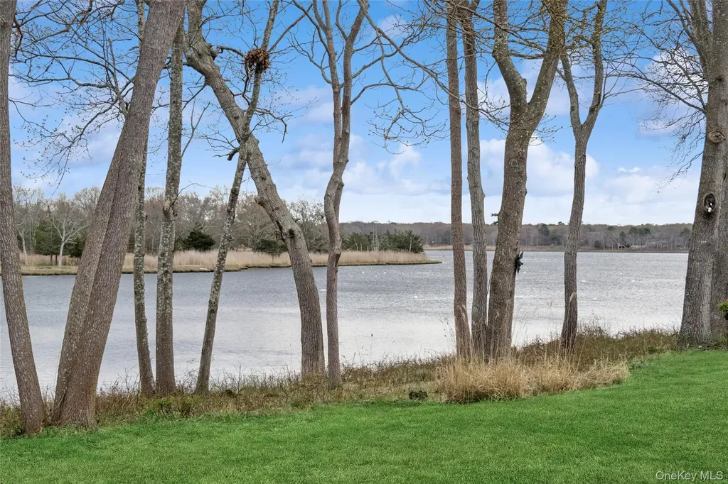 248 River Drive Moriches NY 11955