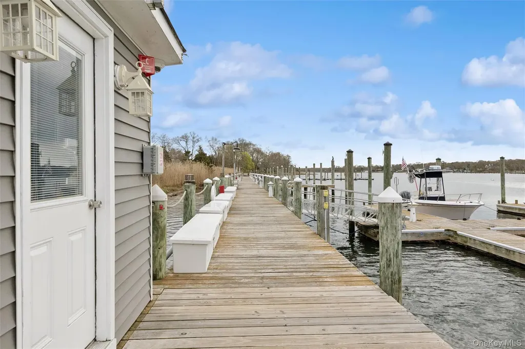 248 River Drive Moriches NY 11955