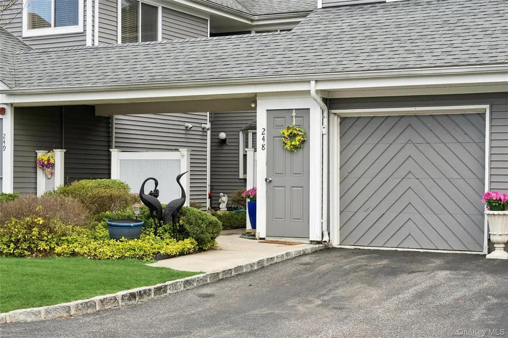 248 River Drive Moriches NY 11955