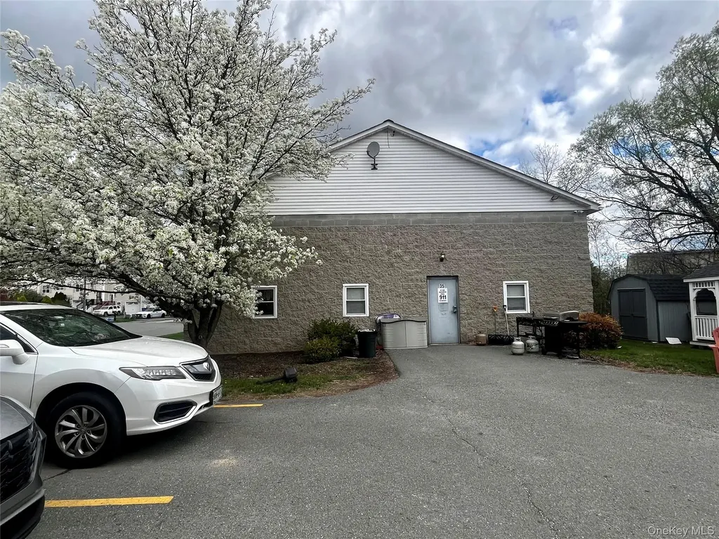 31-59 Peach Place Middletown NY 10940