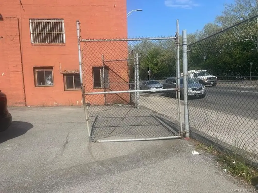 166 Yonkers Avenue Yonkers NY 10701