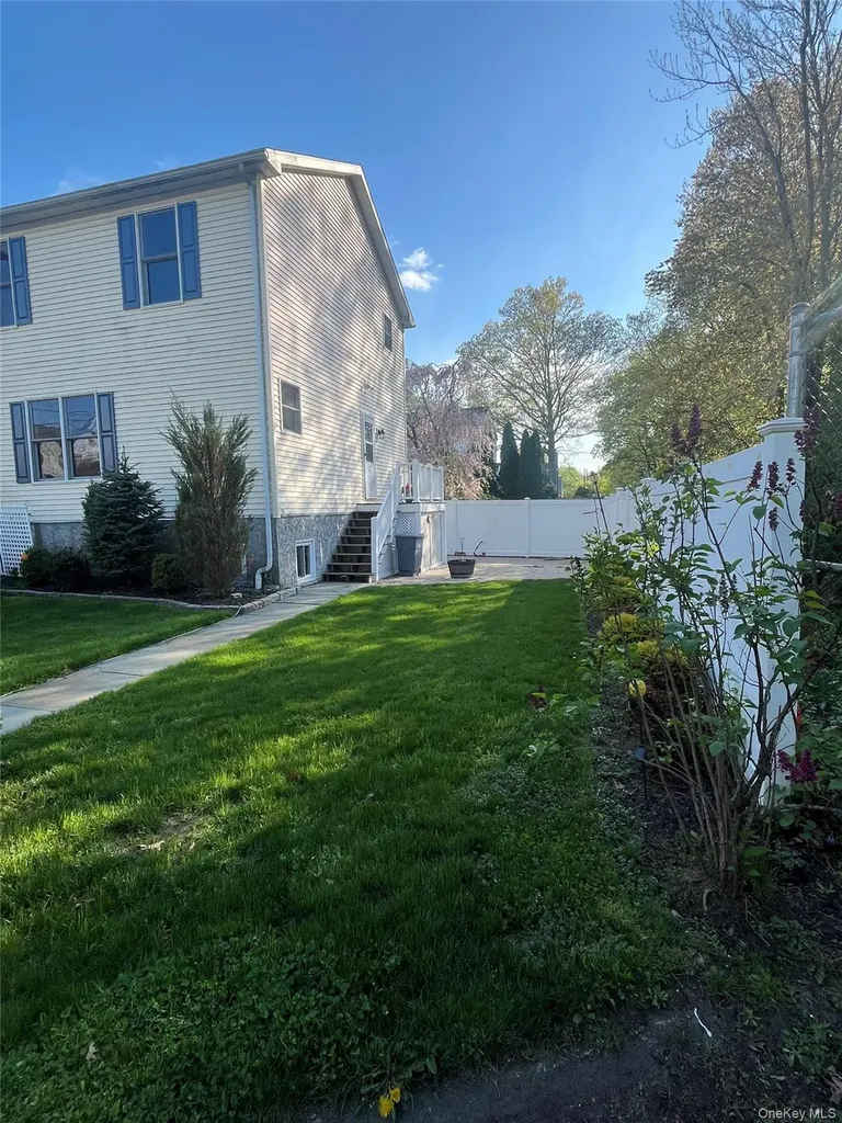 8 Marion Avenue Harrison NY 10528