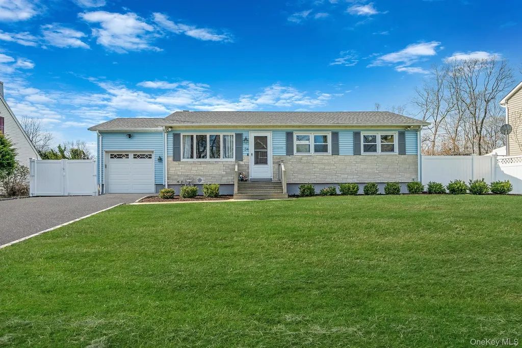 24 Brandywine Drive Mastic NY 11950