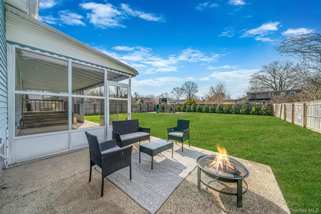 24 Brandywine Drive Mastic NY 11950