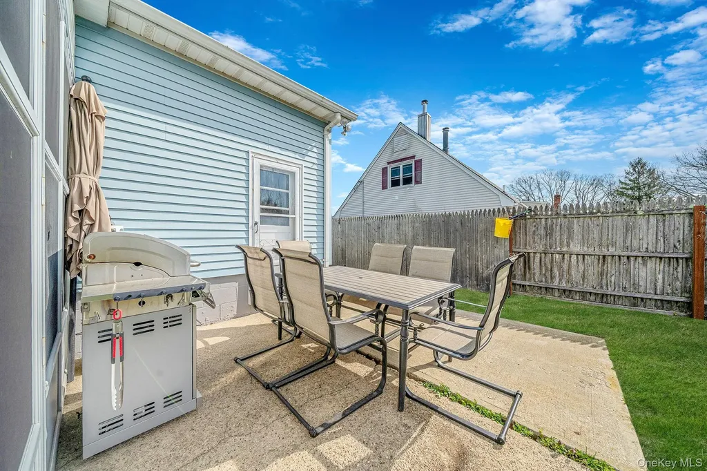 24 Brandywine Drive Mastic NY 11950