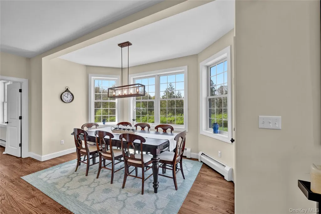 2 Heidi Lane Chester NY 10918