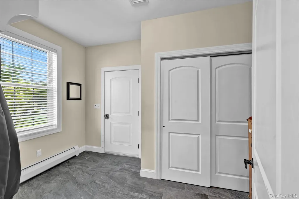 2 Heidi Lane Chester NY 10918