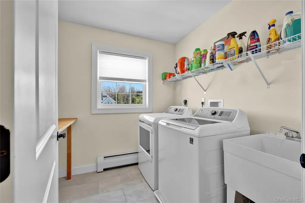 2 Heidi Lane Chester NY 10918