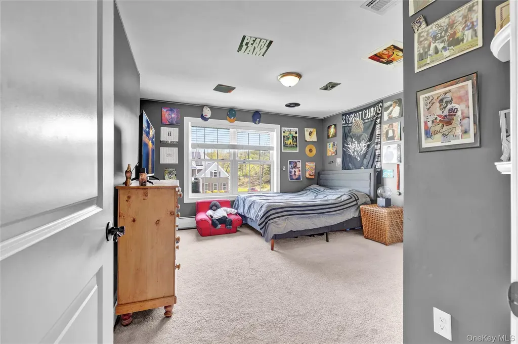 2 Heidi Lane Chester NY 10918