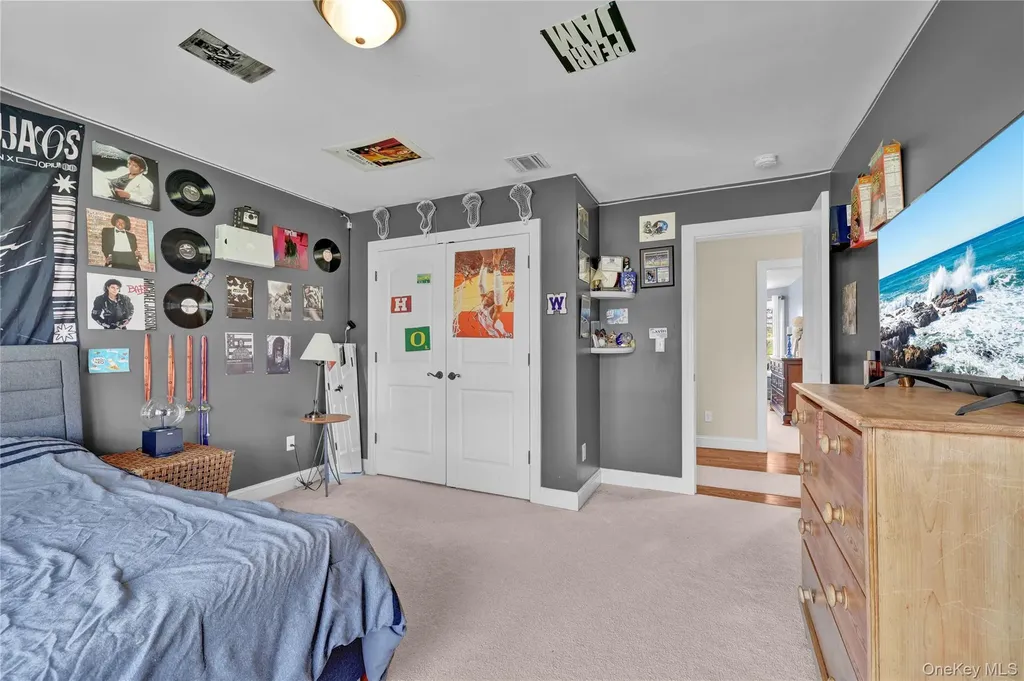 2 Heidi Lane Chester NY 10918
