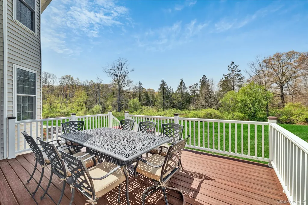 2 Heidi Lane Chester NY 10918