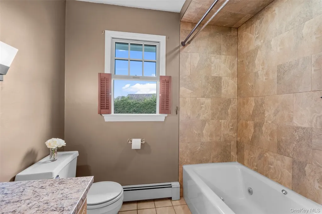 11 Gale Drive Poughkeepsie NY 12603