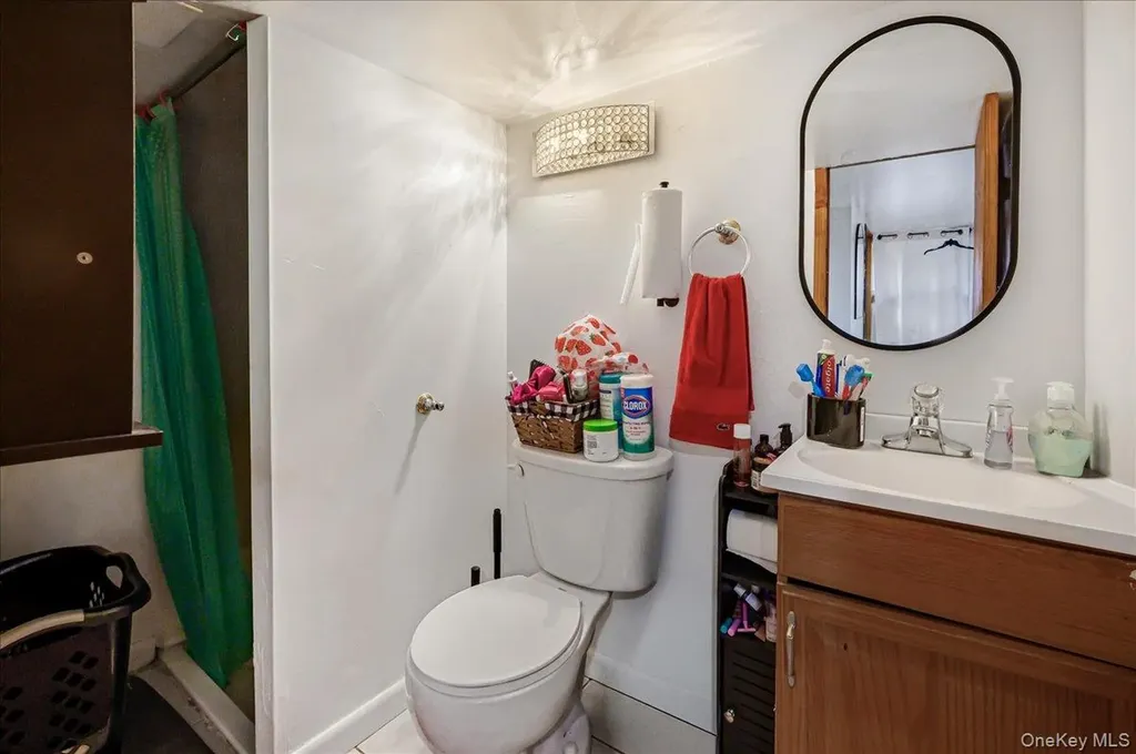 37 Cedar Road Inwood NY 11096