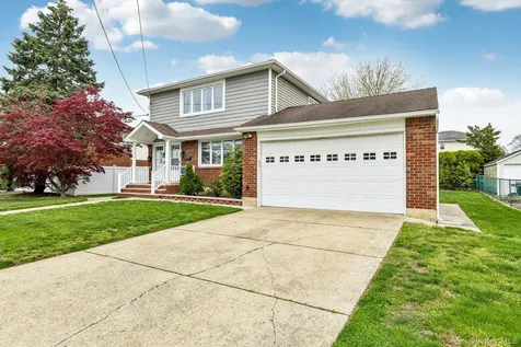 183 Litchfield Avenue Elmont NY 11003
