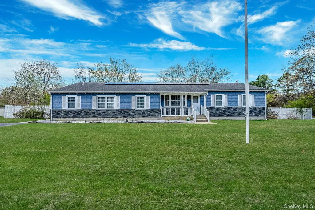 1 Whitman Drive Medford NY 11763