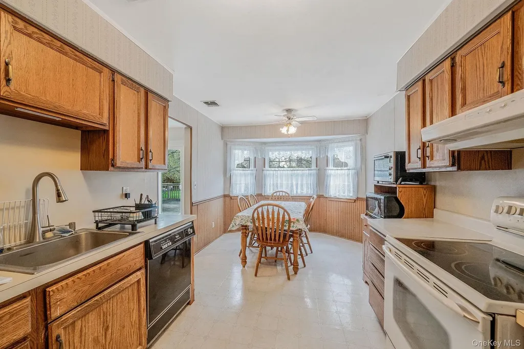 1 Whitman Drive Medford NY 11763